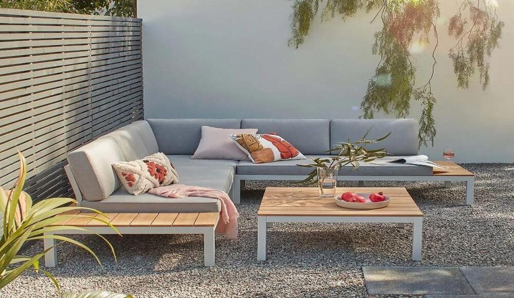 What are the best material used in the making of outdoor furniture